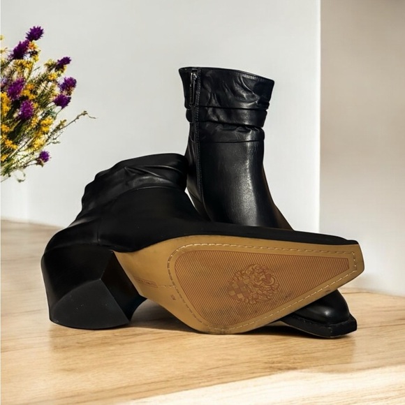 Vince Camuto Nerlinji Elegant Black Women's Ankle Boots. Like New. - Picture 9 of 16